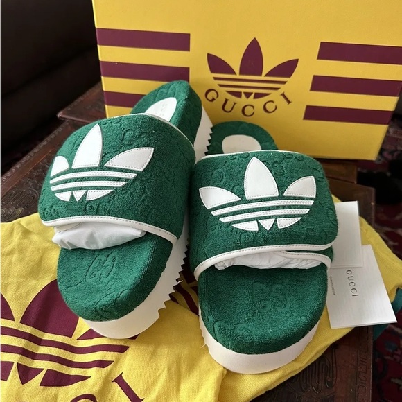 Authentic Gucci x Adidas Green GG Slides Sandals Gucci 6 7US - Picture 1 of 2